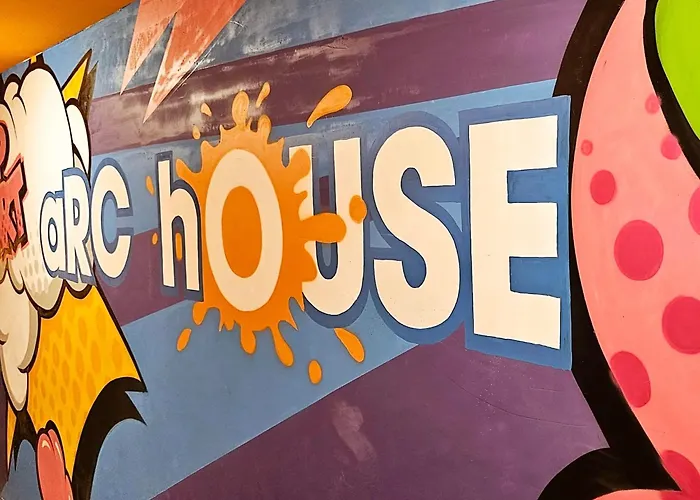 Albergue Arc House Pop Art Madrid